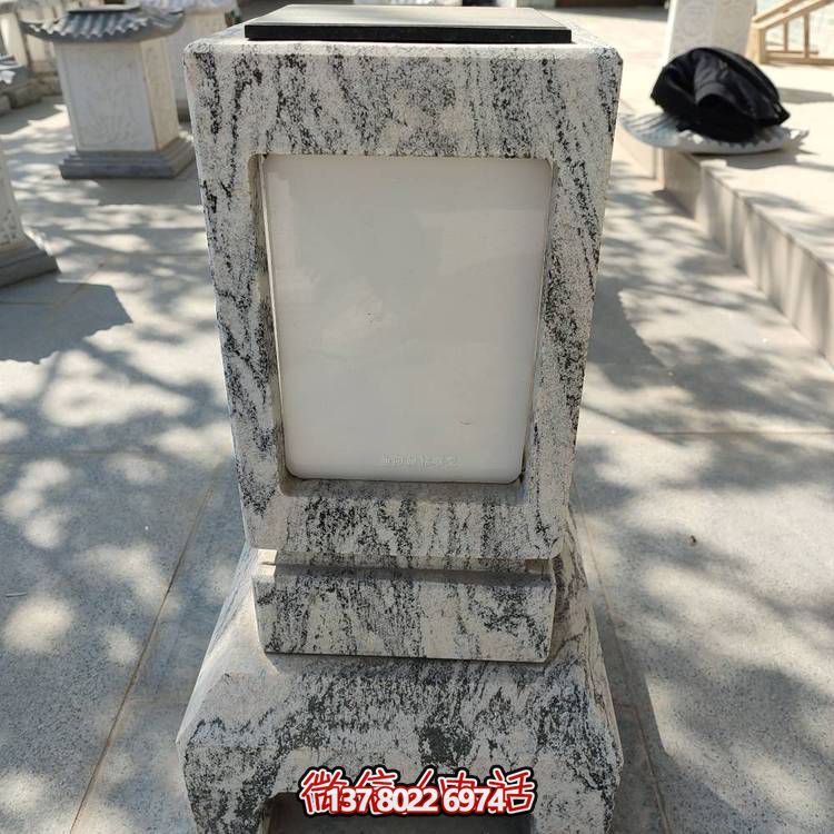 新中式花崗巖太陽(yáng)能石燈，讓你的庭院更加精致