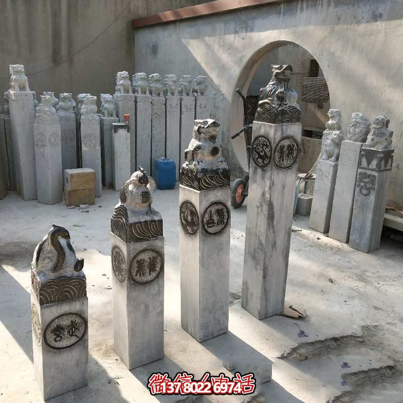 四神馬柱拴，融匯大理石精致雕塑，為園林景觀裝點(diǎn)增添濃濃韻味