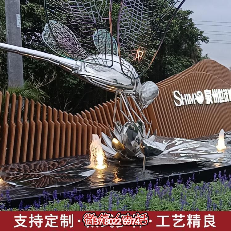 大型不銹鋼雕塑，為城市酒店、公園、商場(chǎng)及水景環(huán)境增添獨(dú)特景觀