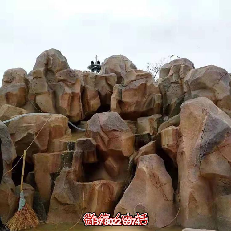 精致假山水泥裝飾游樂(lè)園，為小區(qū)提供無(wú)盡樂(lè)趣