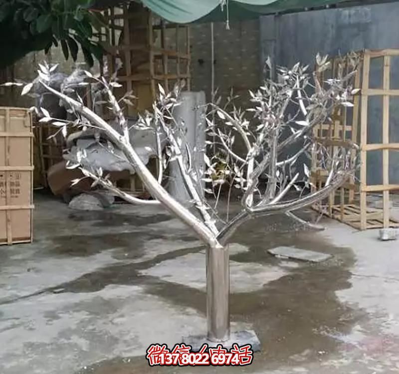 柏不銹鋼樹雕塑，點(diǎn)綴景區(qū)戶外空間
