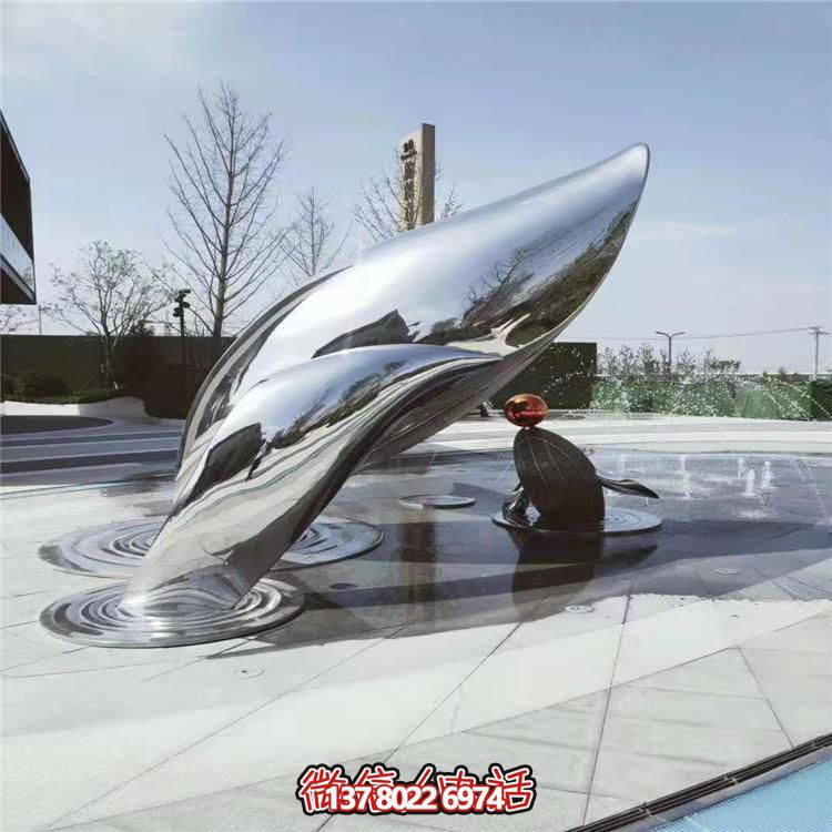 現(xiàn)代不銹鋼大型創(chuàng)意景觀雕塑，美化城市廣場
