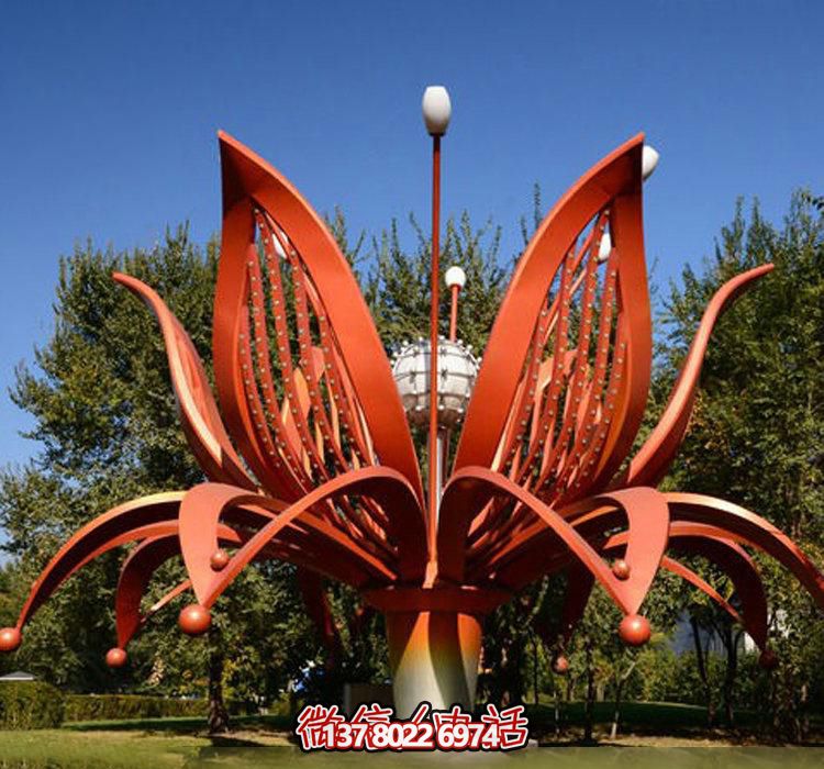 不銹鋼雕塑——綻放紅色花朵，為公園增添美麗